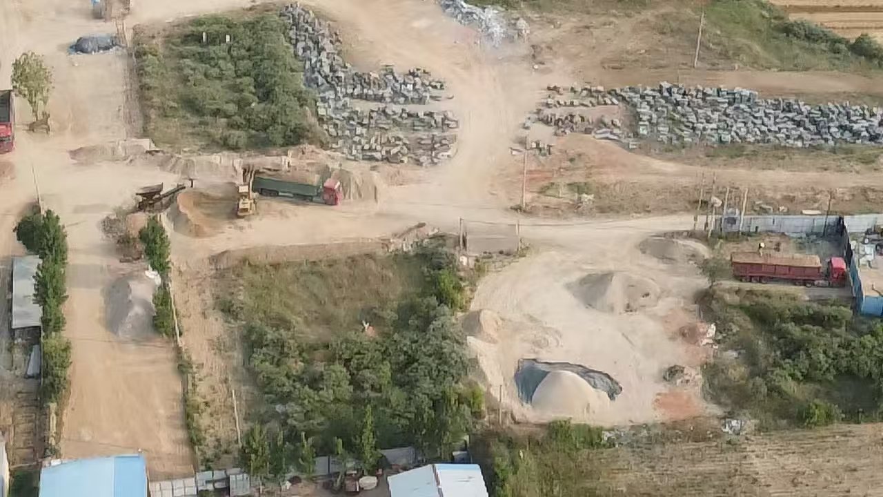 <strong>磁河之痛：母亲之河沦为盗沙者的乐园</strong>